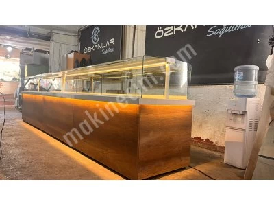 Pastane Ekler Kuru Pasta Yaş Pasta Tatlı Çikolata Meze Vitrin Dolabı