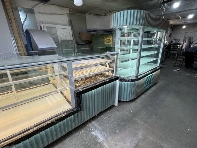 Pastane Ekler Kuru Pasta Yaş Pasta Tatlı Çikolata Meze Vitrin Dolabı Kule Pasta Dolabı