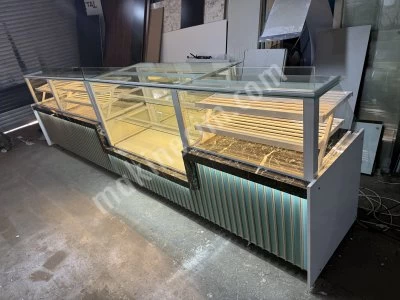 Pastane Ekler Kuru Pasta Yaş Pasta Tatlı Çikolata Meze Vitrin Dolabı Kule Pasta Dolabı