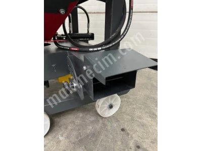 600 Litre Ağaçarası Gübre Serpme Makinesi