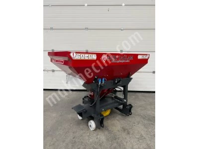 600 Litre Ağaçarası Gübre Serpme Makinesi