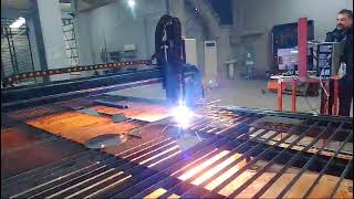 Cnc Plazma Oksijen Kesim Çift Kafa 13M Alan, 65Mm Kadar Kesim Makineleri