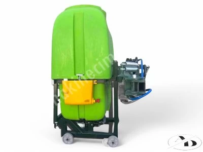 1000 Lt Asılır Tip İlaçlama Makinesi