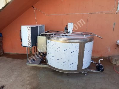 Milk Cooling Tank 1000 Kg Laser Rolbont