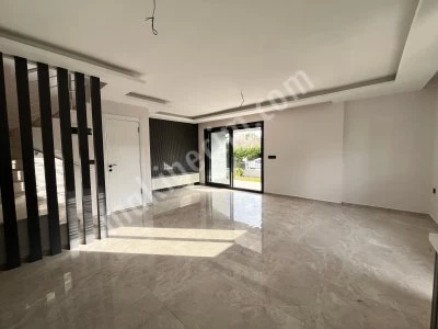 Doğanbey'de Satılık 3+1 Sıfır Lüks Yapılı Köşe Villa