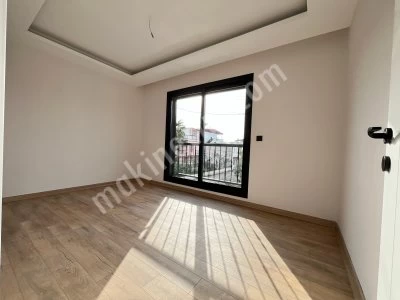 Doğanbey'de Satılık 3+1 Sıfır Lüks Yapılı Köşe Villa