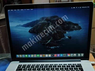 Apple 15 2015 2,0 Ghz 8 Gb Rem 256 Gb Ssd 1,5Gb Ekran Kartı