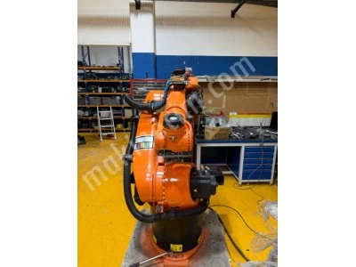 Kuka Robot Kr60 Krc4 2014 Model Erişim Kapasitesi : 2033 Mm  Taşıma Kapasitesi : 60 Kg