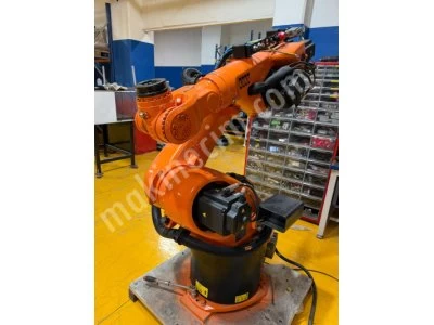 Kuka Robot Kr60 Krc4 2014 Model Erişim Kapasitesi : 2033 Mm  Taşıma Kapasitesi : 60 Kg