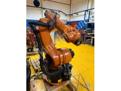 Kuka Robot Kr30 Krc4 2014 Model Erişim Kapasitesi:2000Mm  Taşıma Kapasitesi: 30Kg