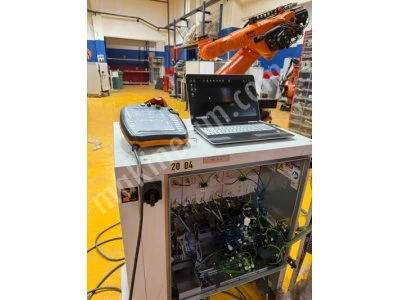 Kuka Robot Kr30 Krc4 2014 Model Erişim Kapasitesi:2000Mm  Taşıma Kapasitesi: 30Kg