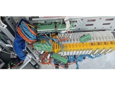 Abb Robot Irb6640-235/2.55 2013 Model