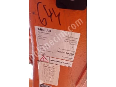 Abb Robot Irb6640-235/2.55 2013 Model