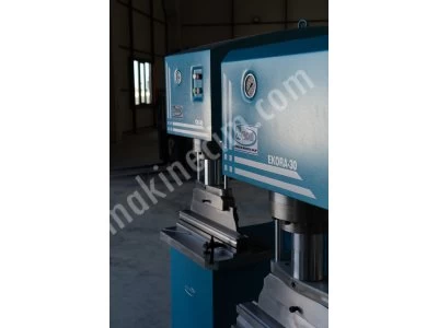 Hydraulic C Press / Özkrom Ch-30 / 30 Tons