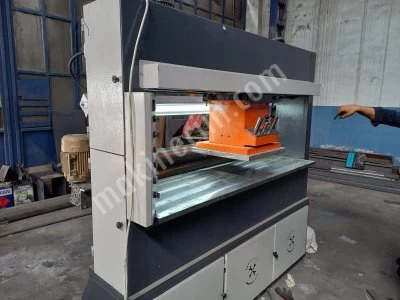 Kesim Presi Giyotin Gezer Kafa