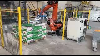 Kuka Palet Dizme Robotu Gripper İle Birlikte
