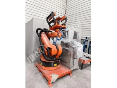 Kuka Palet Dizme Robotu Gripper İle Birlikte