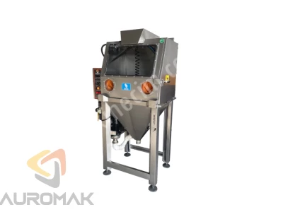 Wet Sandblasting Machine
