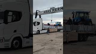 Kulaklı ve Küt Portal Vinç