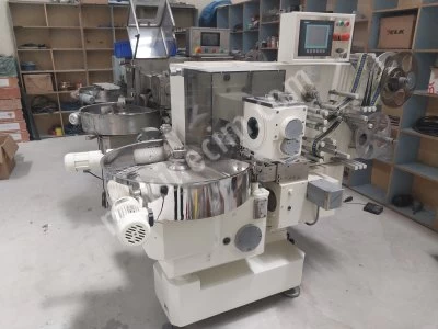 Double Twist Candy Packaging Machine
