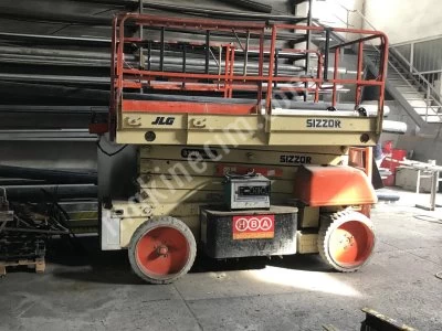 12 Mt Çalışma Yüksekliği Jlg Marka 3369 Serisi Akülü Menlift