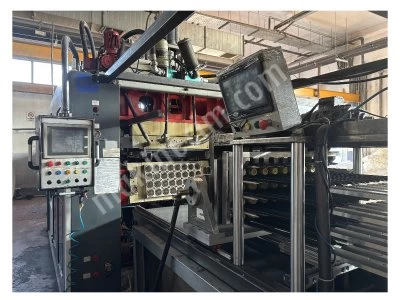 32 Cavity Thermoforming Vending Cup Machine