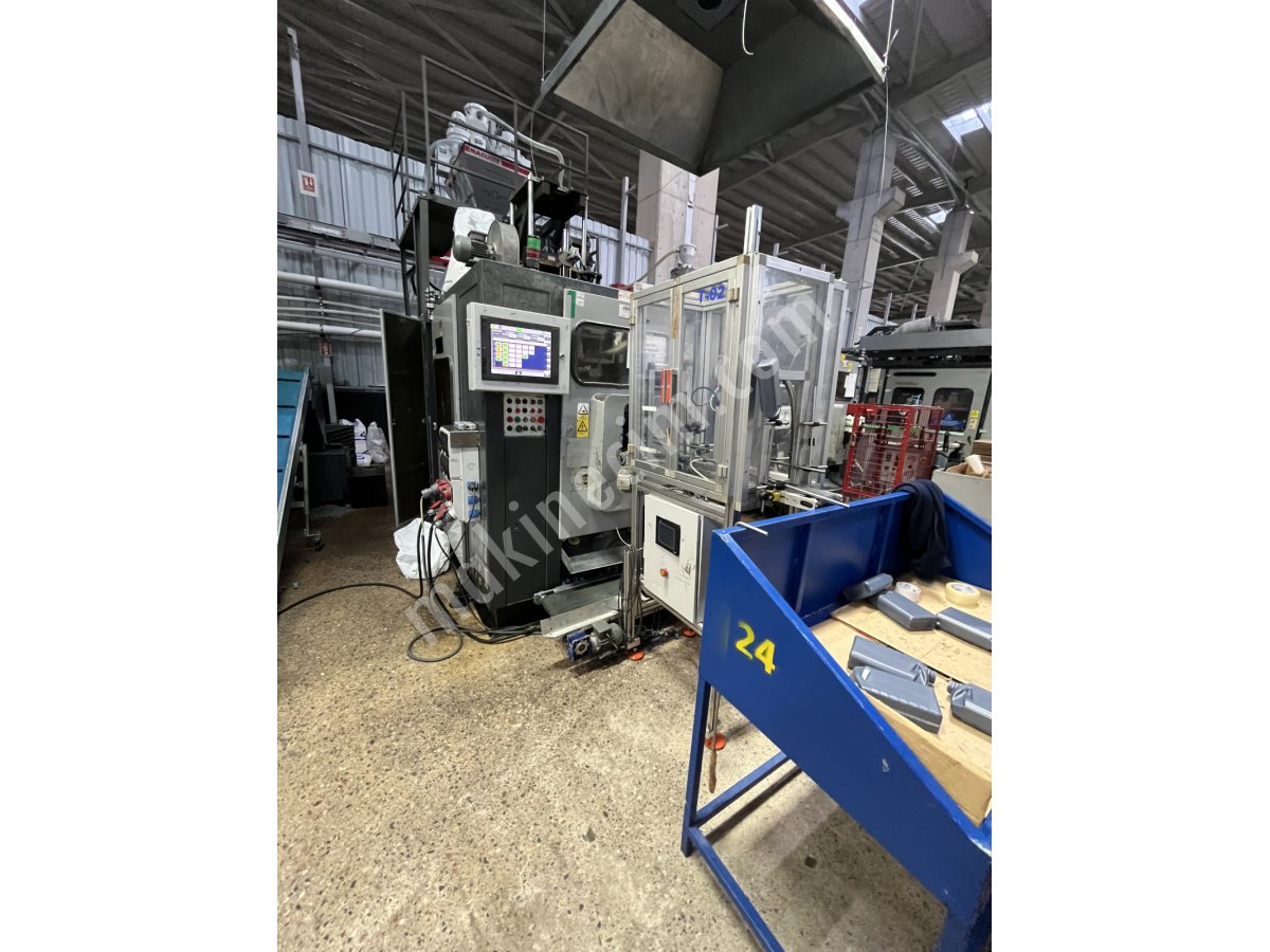 Techne Machine Techne 5000S Blow Molding Machine - For Sale - Used