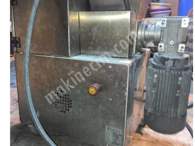 Dough Cutting Machine