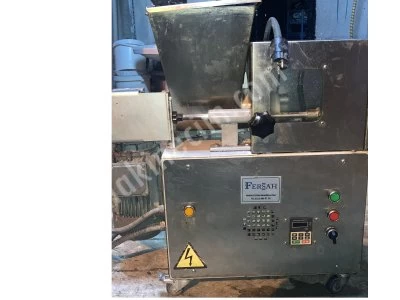 Dough Cutting Machine