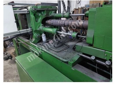 Urgent Sale: 260 Gr Kuasy German Origin Plastic Injection Machine