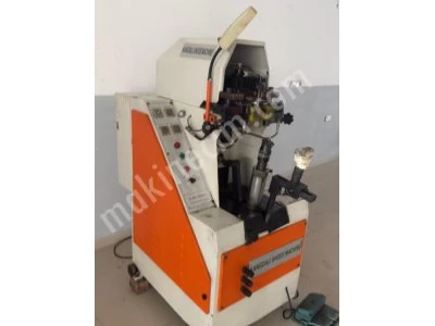 Heel Closing Machine