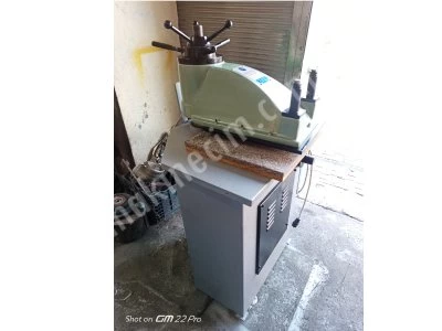 Güven Marka Döner Kafa Hidrolik Kesim Presi Deri Çanta Kağıt Karton Kesim Presi