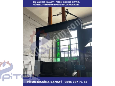 Textile Bale Press