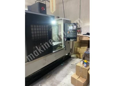 Feeler Marka Cnc Dikey İşleme Merkezi 2013 Model