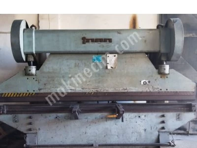 Konya İnanlar Marka 4 Metre X 10Mm Kapasiteli Sac Bükme Makinası