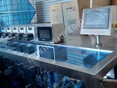 Yüksek Kaliteli Otomatik 0,3Ml / İ200Ml Sıvı Plastik Ampul Paketleme Makinası