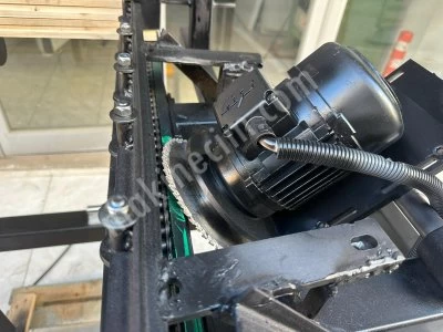 Otomatik Beslemeli Şarjörlü Çift Kafa 45 Kesim Makinası