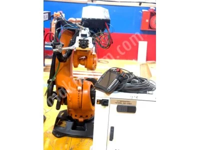Kuka Robot Krc4 Papel-Ahşap Kesim Mühendislik Uygulamaları