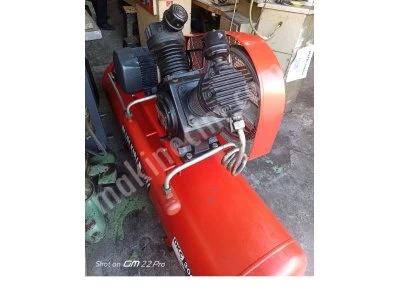 Dalgakıran Hava Kompresörü 300 Litre Çift Kafa Çok Temiz
