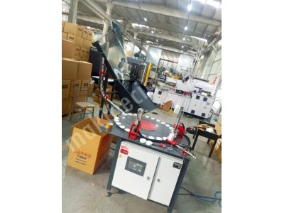 Köpük Contalı Kapak Montaj Makinesi