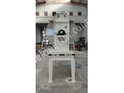 Hammer Mill Grinding Machine