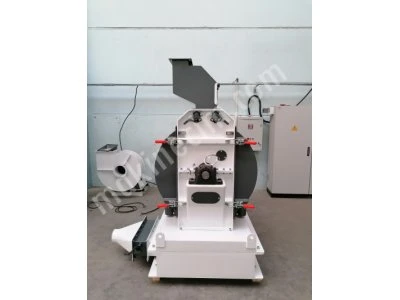 Hammer Mill Grinding Machine