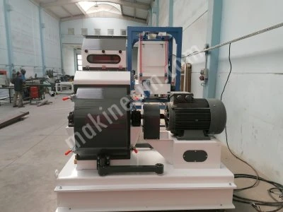 Hammer Mill Grinding Machine