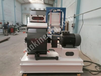 Hammer Mill Grinding Machine