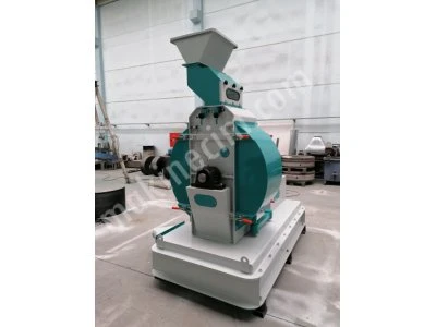 Hammer Mill Grinding Machine