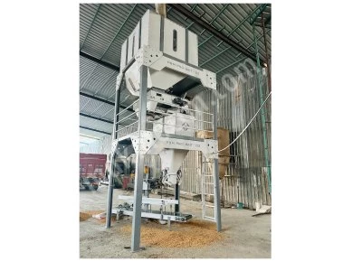 “Dual Weighing Hopper Bagging Machine For Pulses and Feed”