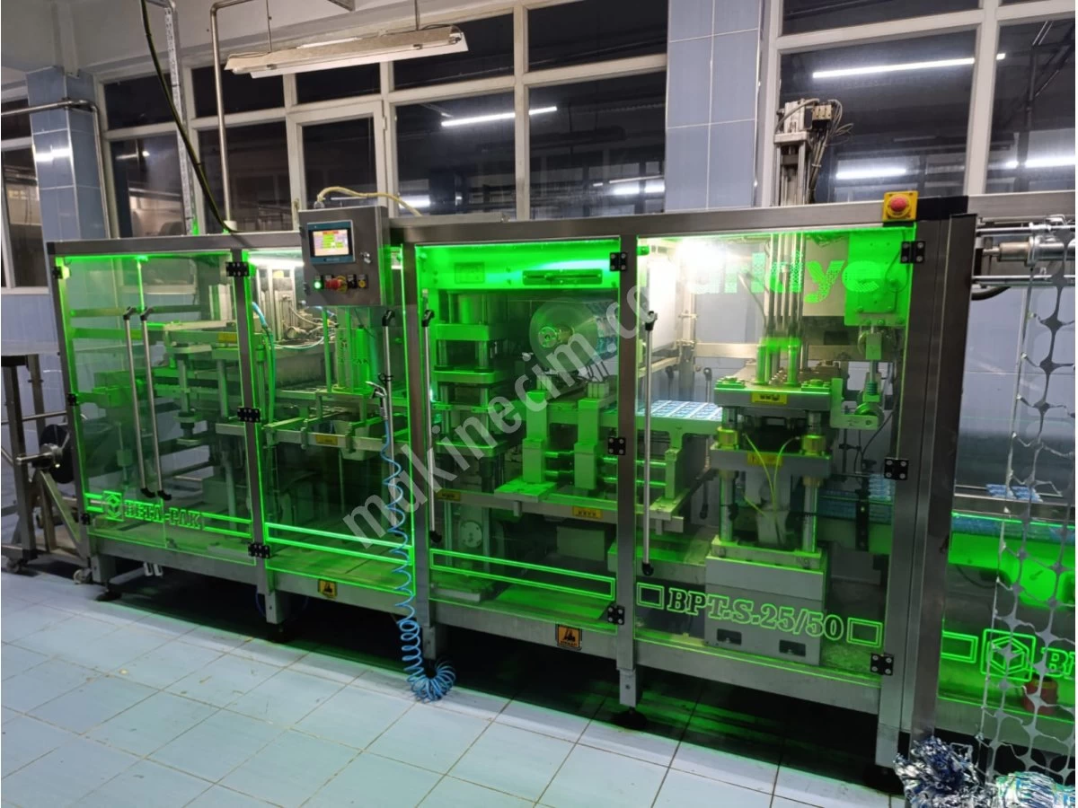Temiz Kullanılmış Bakımlı Betapak Marka Bpt-S-25/50 Tip Tam Otomatik Termoform Bardak Su Makinesi