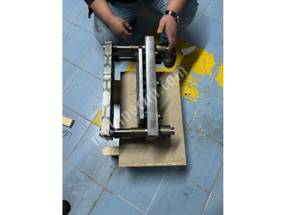 Temiz Kullanılmış Bakımlı Betapak Marka Bpt-S-25/50 Tip Tam Otomatik Termoform Bardak Su Makinesi