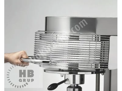 Kolay Kullanımlı Pizza Hamuru Açma Presi