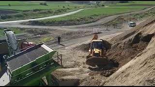 Mobile Stone and Soil Screening Machine